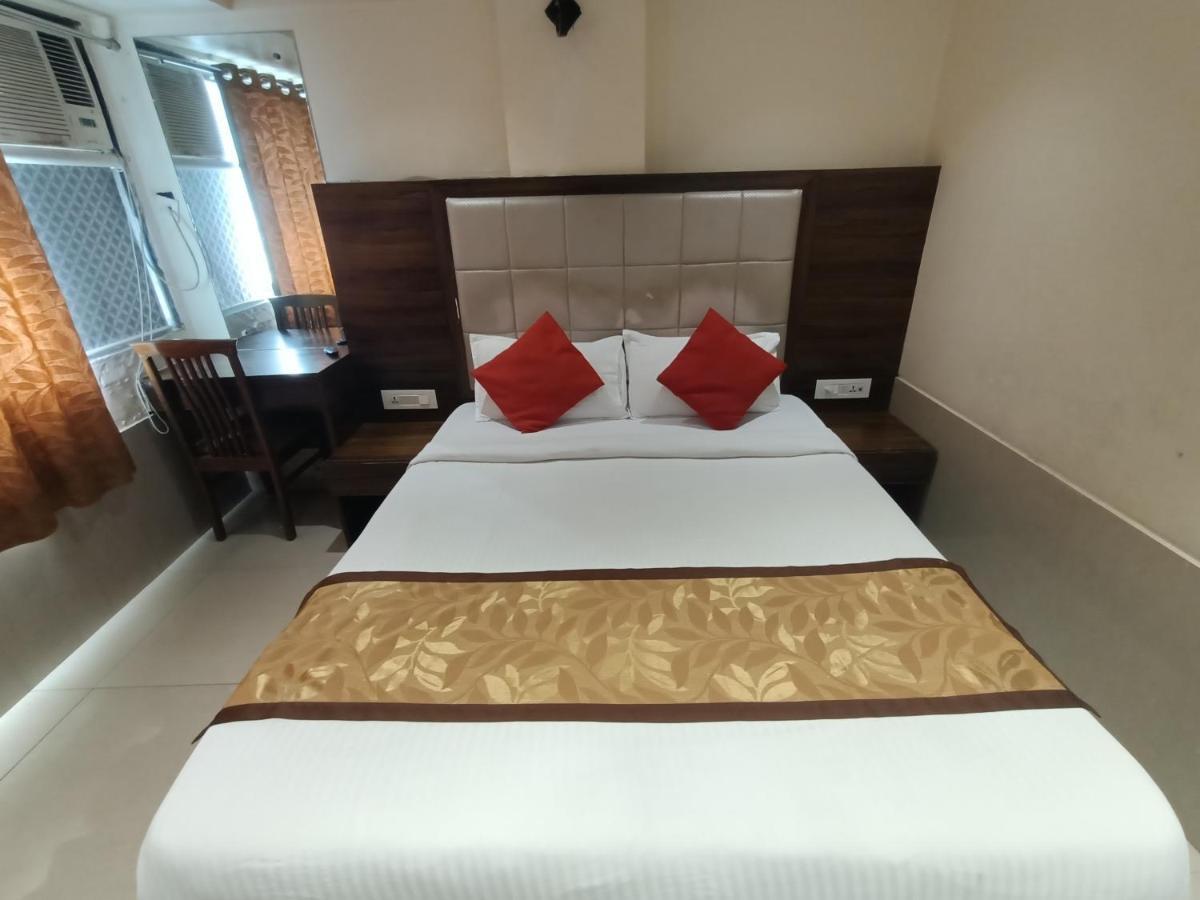 Fabhotel Regal Inn Bombay Eksteriør billede